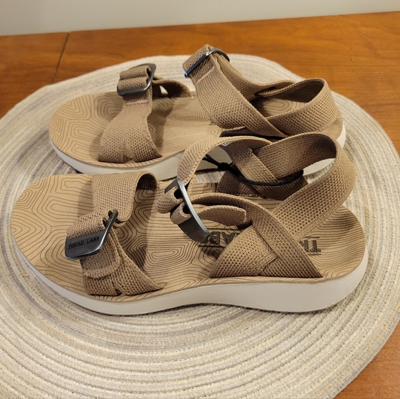 👡EUC~ TREAD LABS SALINA'S Walking Sandals - Picture 2 of 5